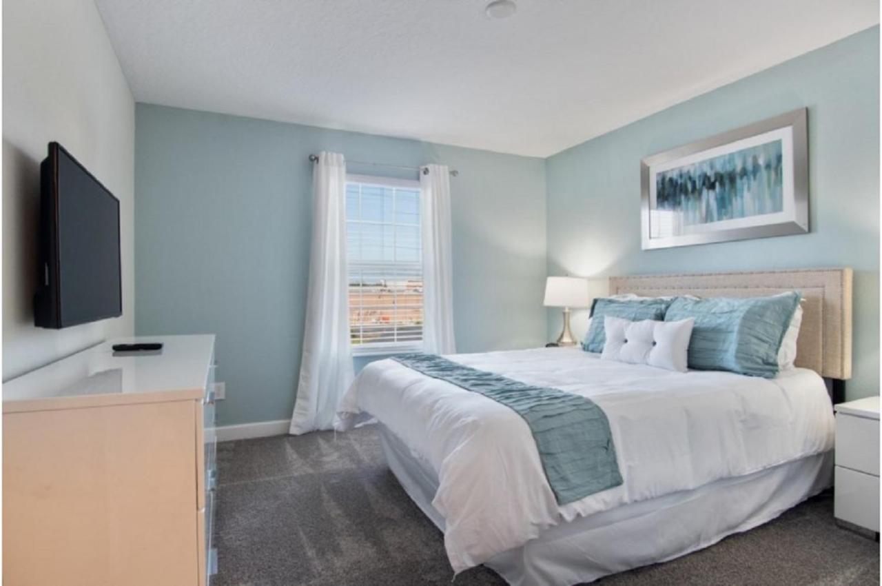 Four-Bedroom Townhome ダベンポート エクステリア 写真