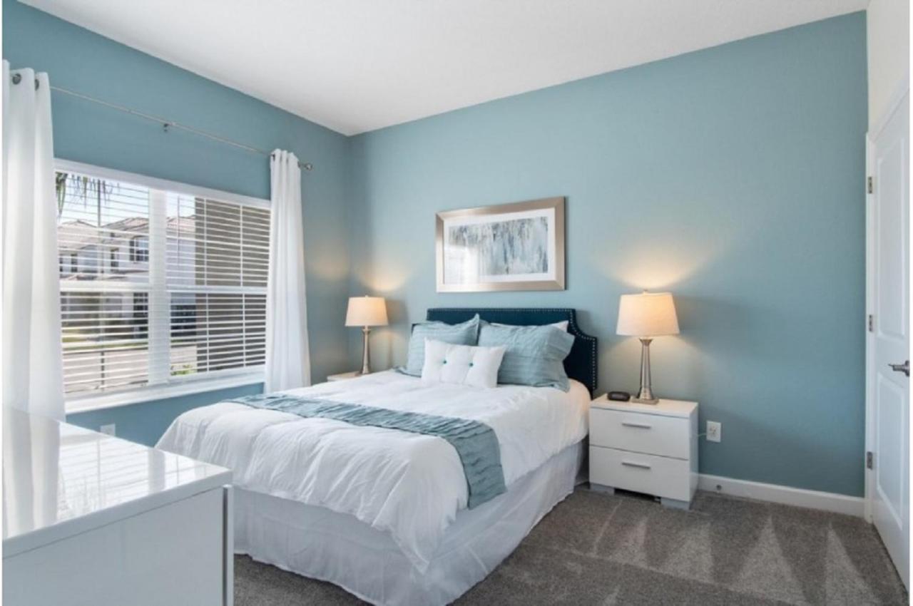 Four-Bedroom Townhome ダベンポート エクステリア 写真