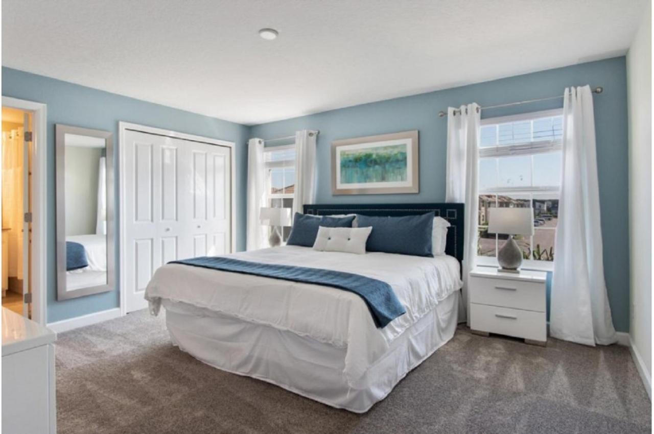 Four-Bedroom Townhome ダベンポート エクステリア 写真